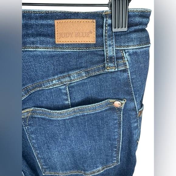 Judy Blue High Rise Straight Leg Cropped Jeans Size 27 - Picture 10 of 13